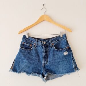 levi's 501 cut-off denim shorts